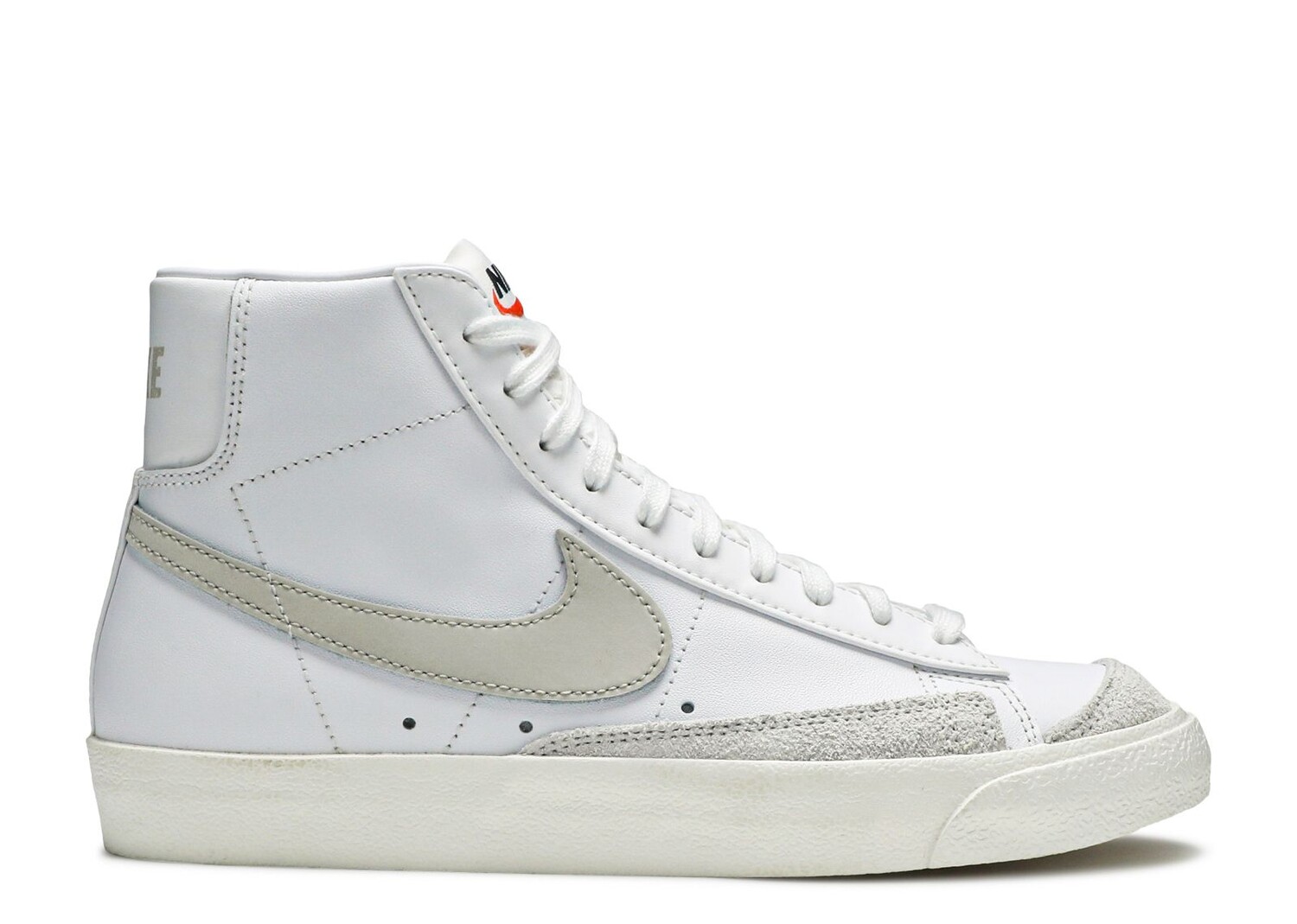 

Кроссовки Nike Blazer Mid 77 'Light Bone', белый, Белый;серый