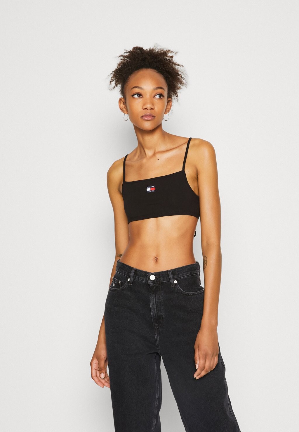 

Топ Tommy Jeans, черный
