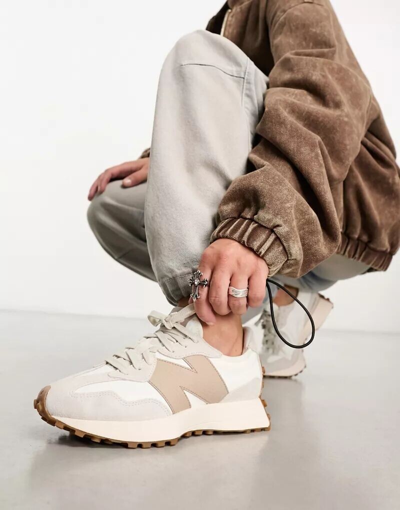 

Бело-коричневые кроссовки New Balance 327