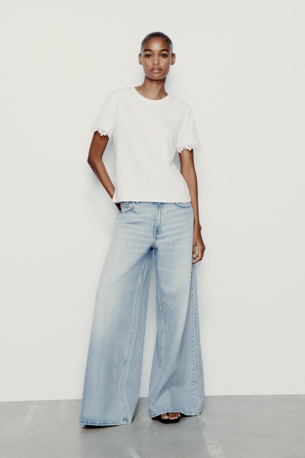 

Футболка с кружевными рукавами ZARA, белый