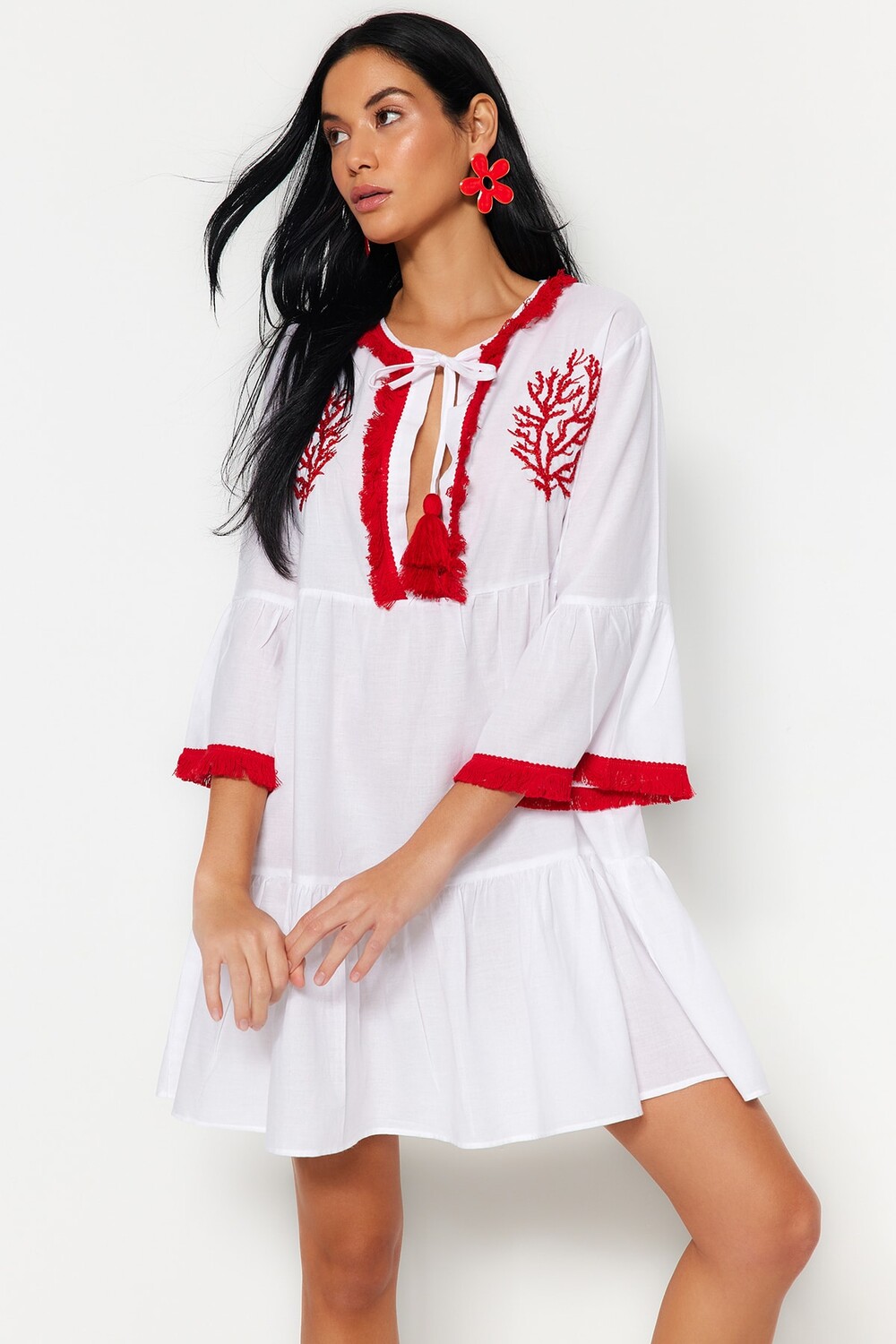 

Красное мини-пляжное платье из 100 % хлопка с вышивкой TBESS21EL1351 Trendyol, бирюзовый, Красный