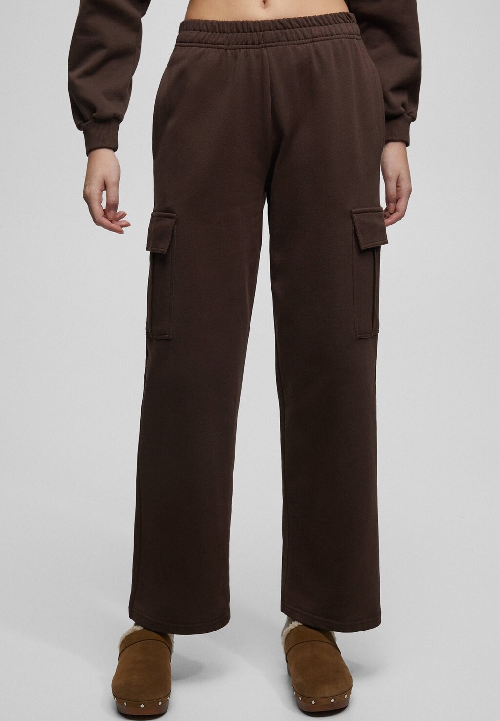

Брюки карго PULL&BEAR, коричневый