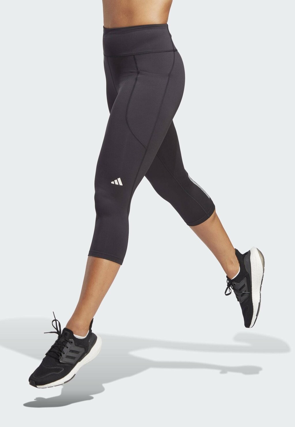 

Тайтсы Adidas, черный