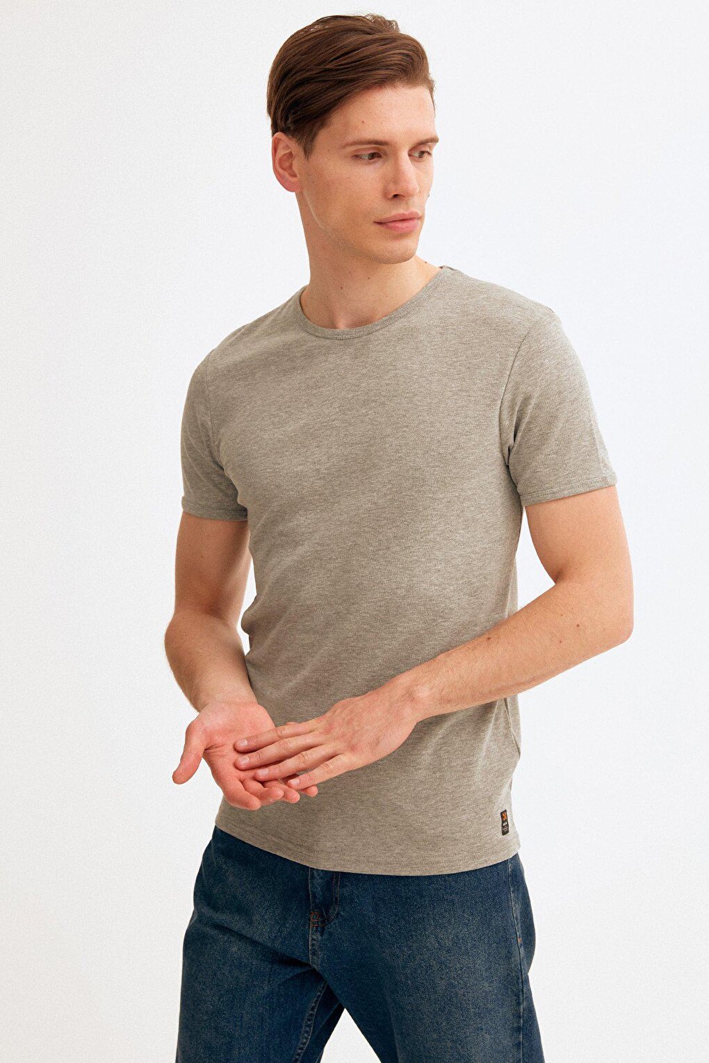 Базовая футболка с круглым вырезом Fullamoda, серый фото