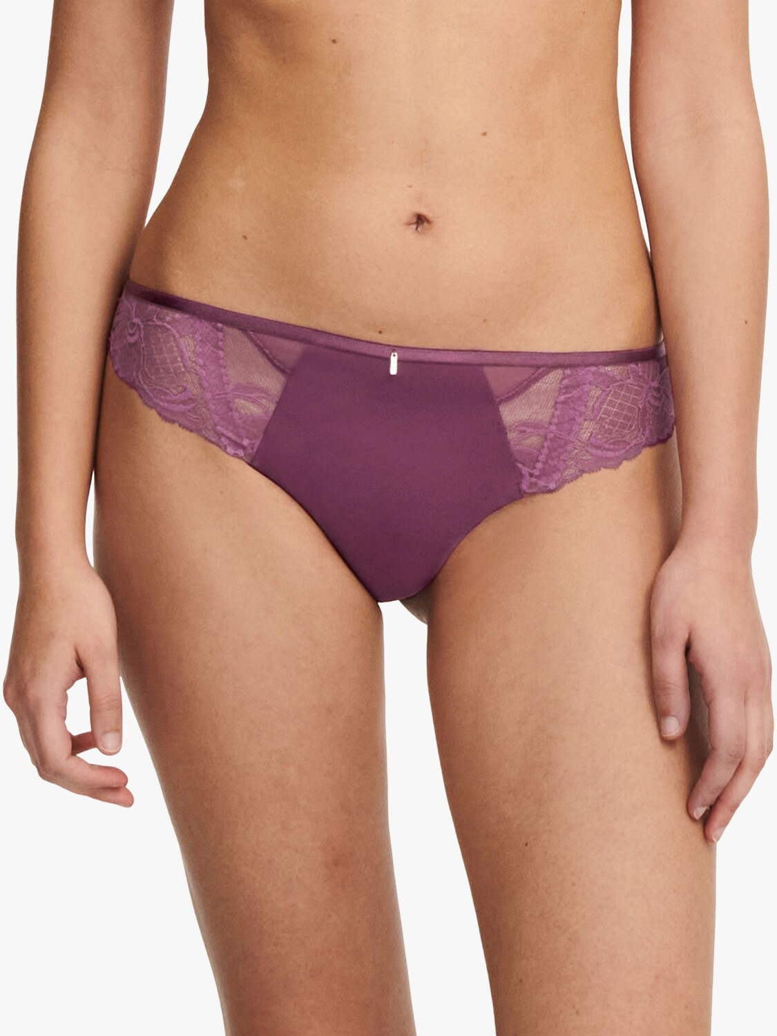 

Трусики Chantelle Orangerie Dream Tanga, фиолетовый танин