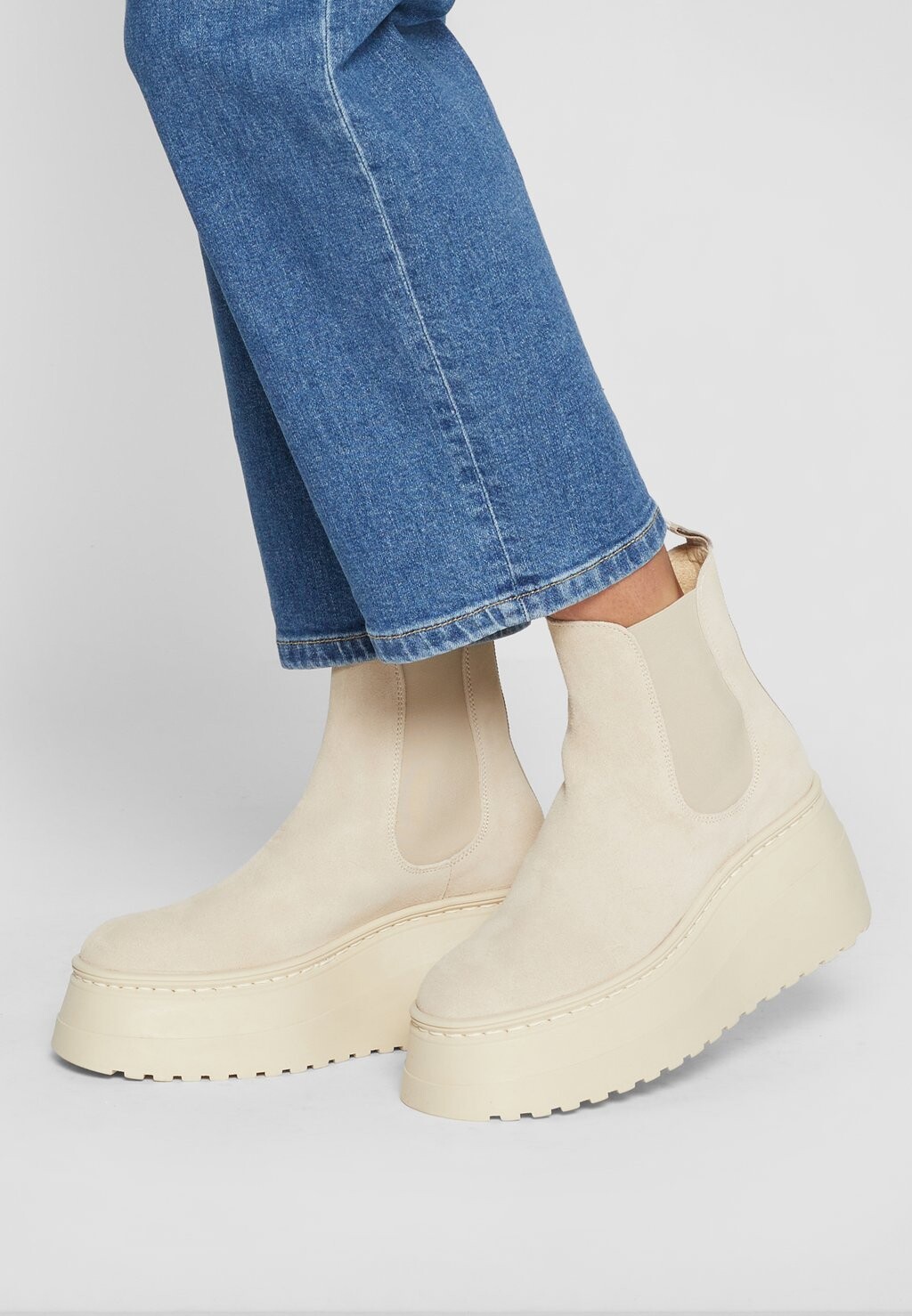

Ботильоны на танкетке Steve Madden, бежевый