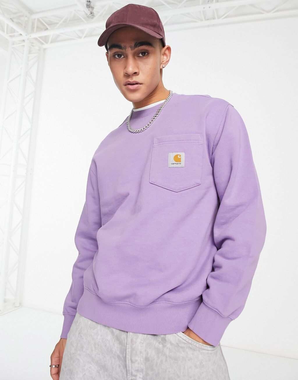 

Фиолетовый свитшот с карманами Carhartt WIP