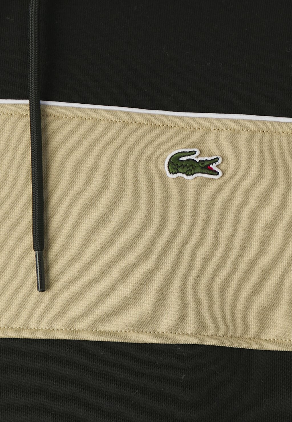 

Спортивный свитер Lacoste, черный