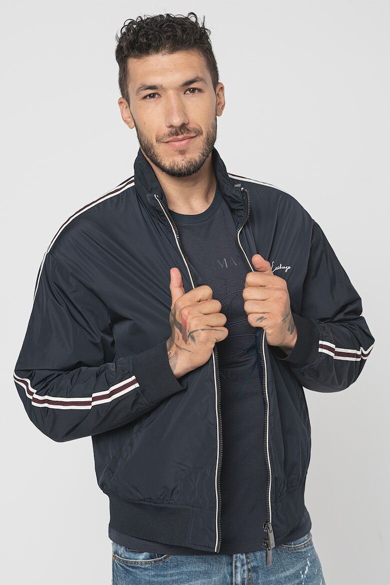 

Легкая куртка с контрастами Armani Exchange, синий