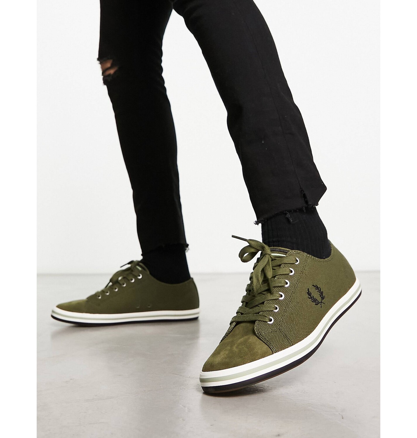 

Зеленые кроссовки Fred Perry kingston