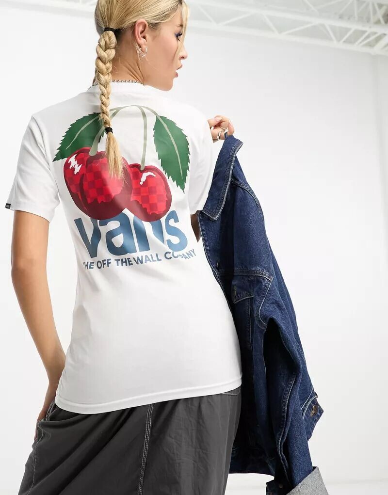 

Белая футболка унисекс Vans с принтом вишни в клетку на спине