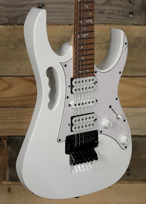 

Электрогитара Ibanez Steve Vai Signature JEMJR Electric Guitar White