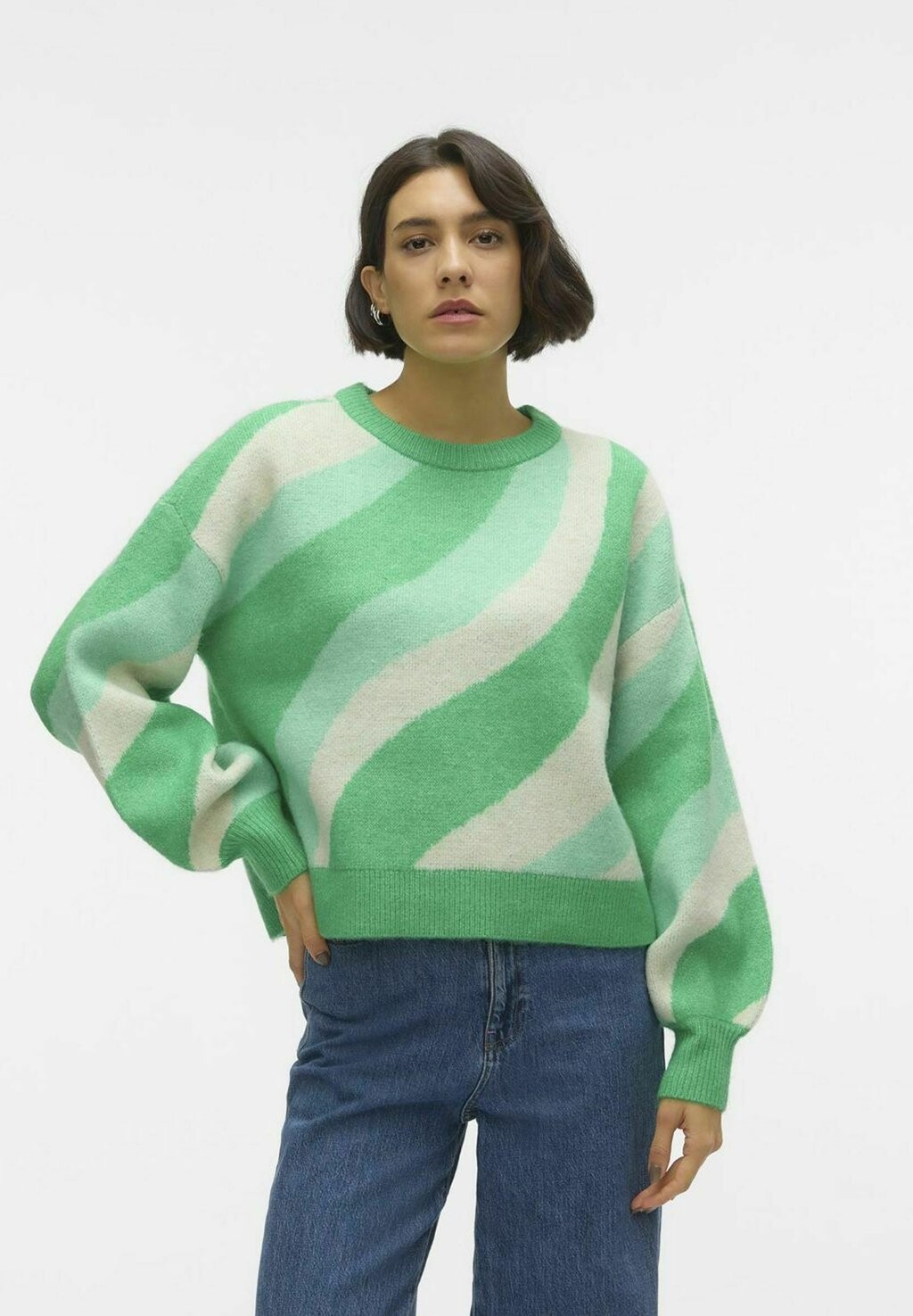 

Свитшот Vero Moda, цвет bright green