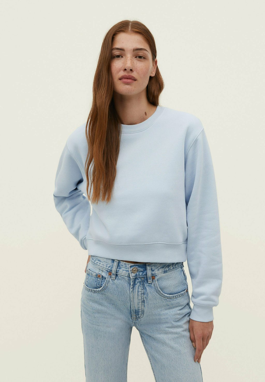 

Толстовка Basic Cropped Stradivarius, цвет light blue