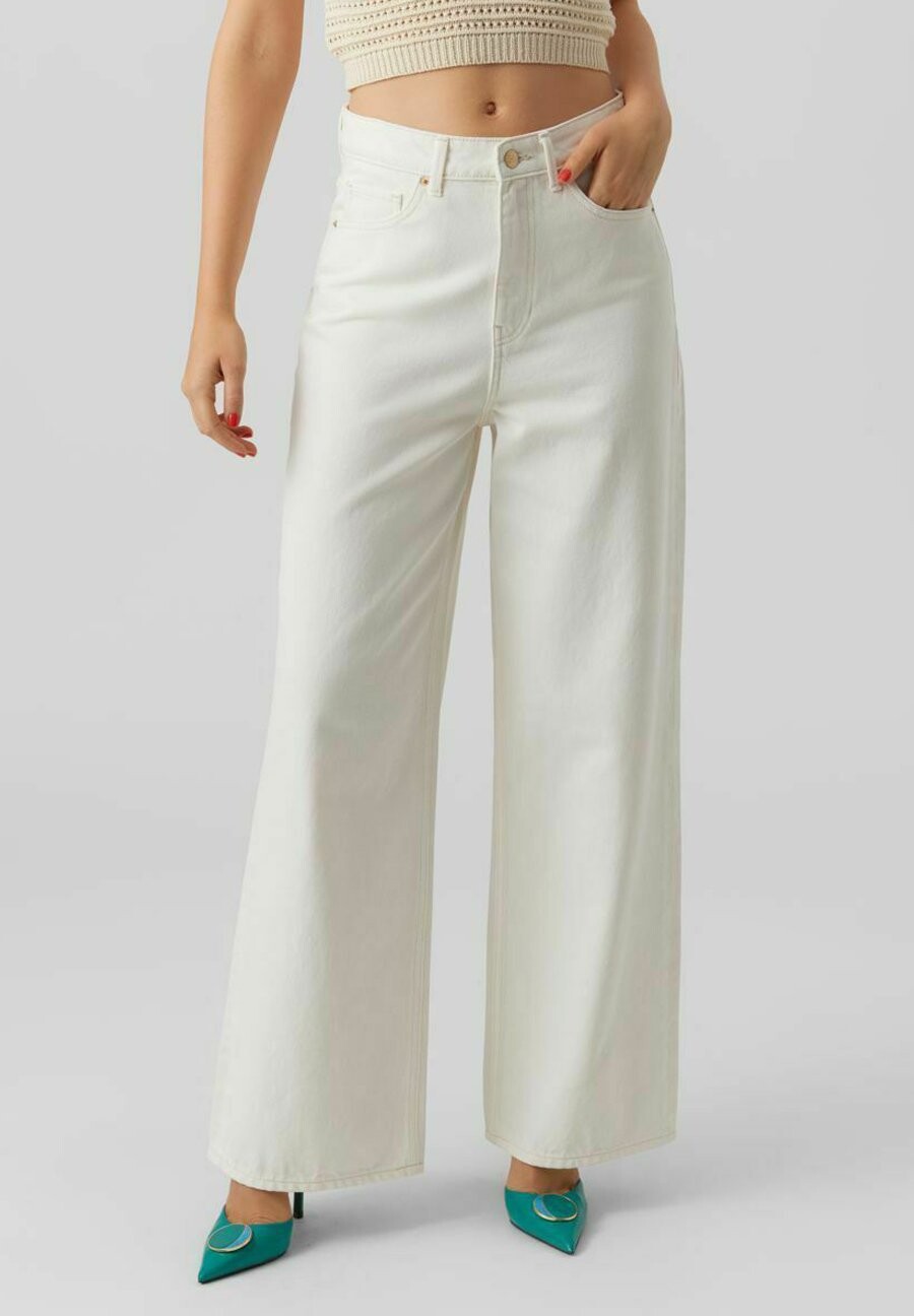 

Расклешенные джинсы Vero Moda