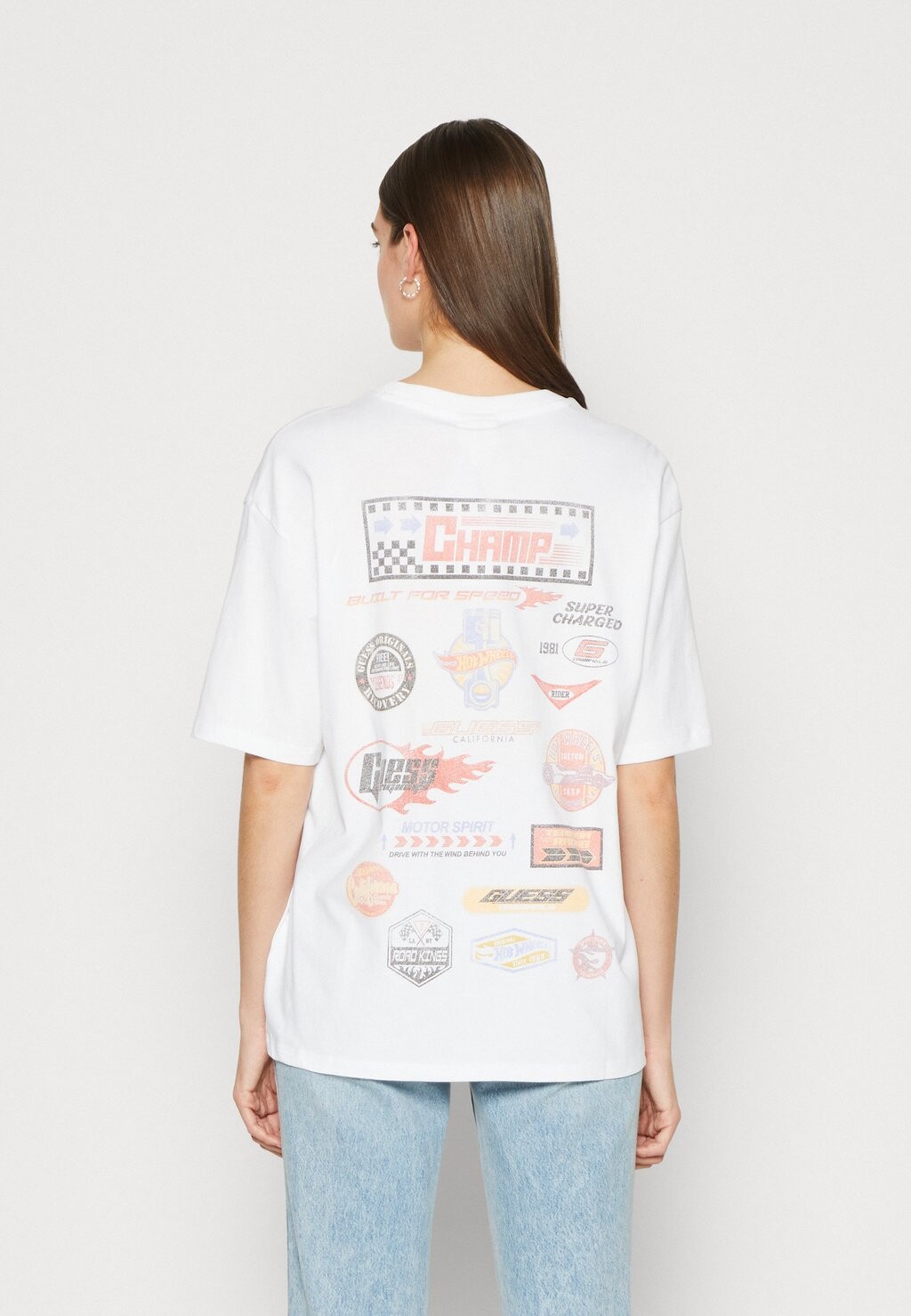 

Футболка с принтом Guess Originals, белый