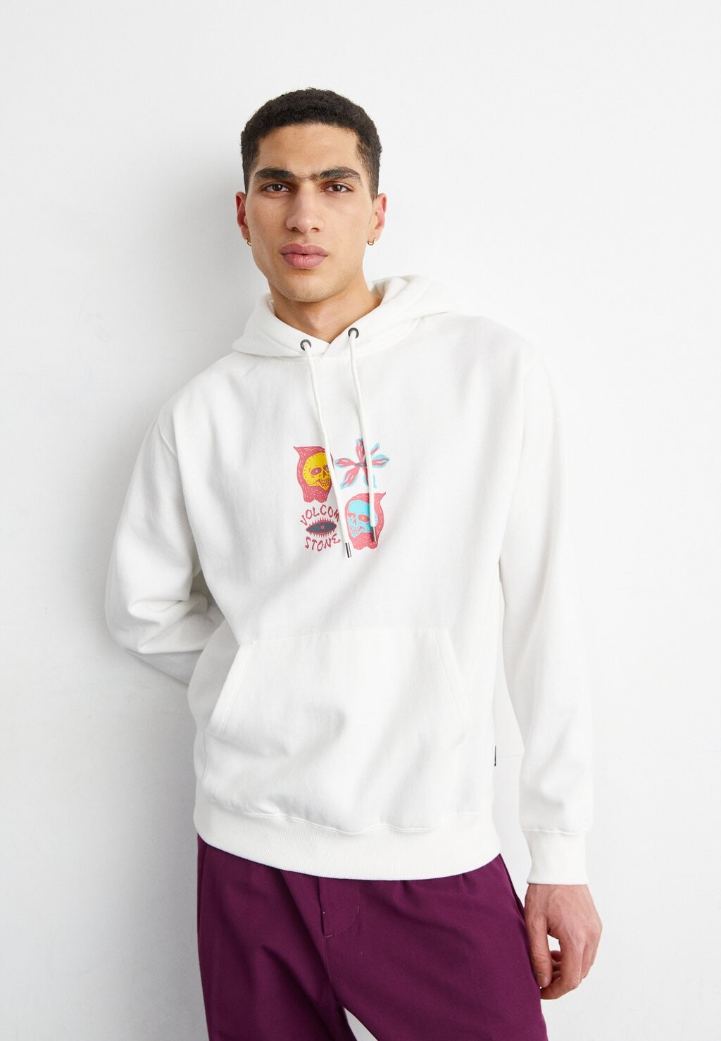

Толстовка EARTH TRIPPER Volcom, цвет off white