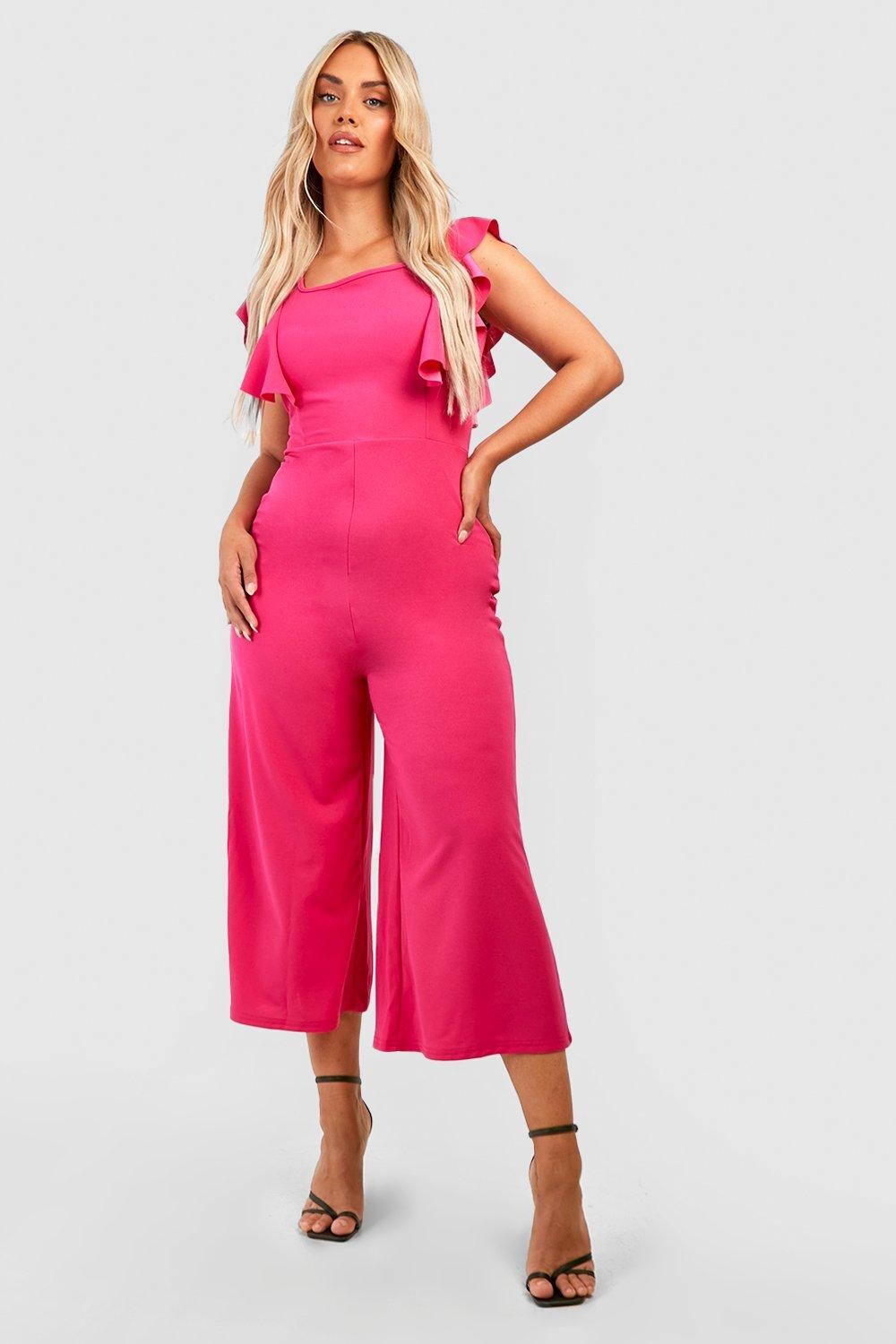 

Комбинезон плюс с орфлями Boohoo, розовый