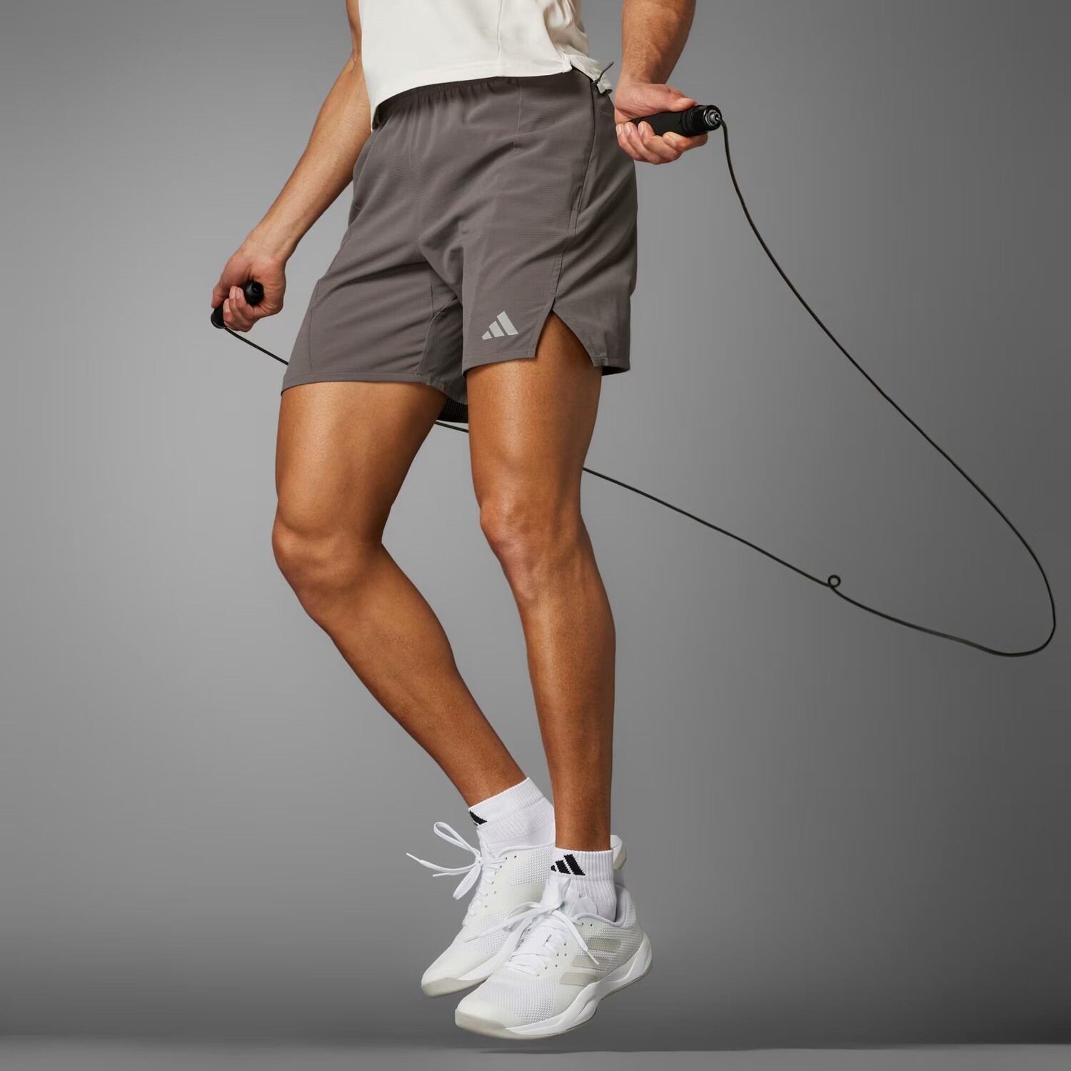 

Шорты HEAT.RDY для тренировок HIIT. Adidas, цвет Charcoal