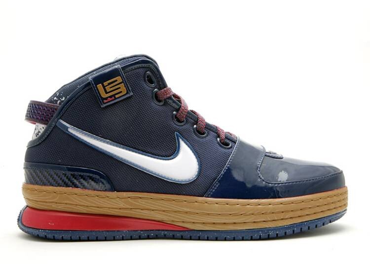 

Кроссовки Nike ZOOM LEBRON 6 'CHALK',