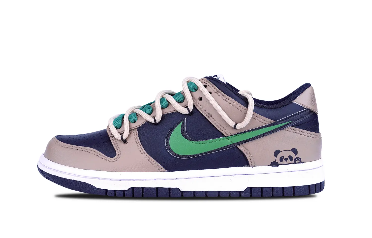 

Женские кроссовки для скейтбординга Nike Dunk