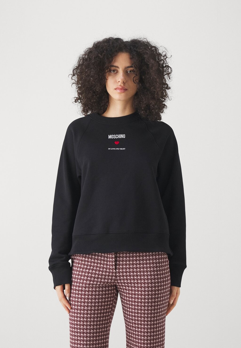 

Толстовка MOSCHINO, фантазийный черный