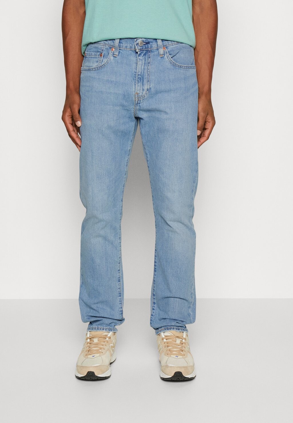 

Джинсы свободного кроя Levi's 502 Taper, голубой