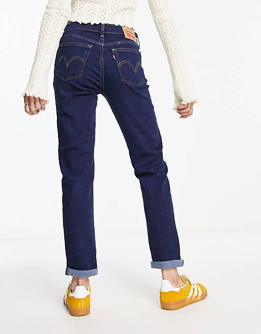 цена Темно-синие джинсы-бойфренды со средней посадкой Levi's