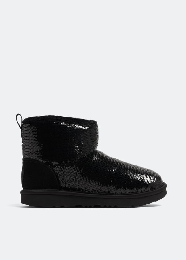 

Ботинки Ugg Classic II Mirror Ball, черный