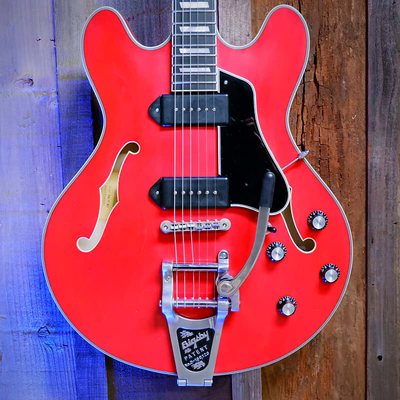 

Электрогитара Eastman T64/TV-RD TrueTone Vintage Gloss - Red w/ Hard Case + 2 FREE Packs of Strings & Pick Variety Pack