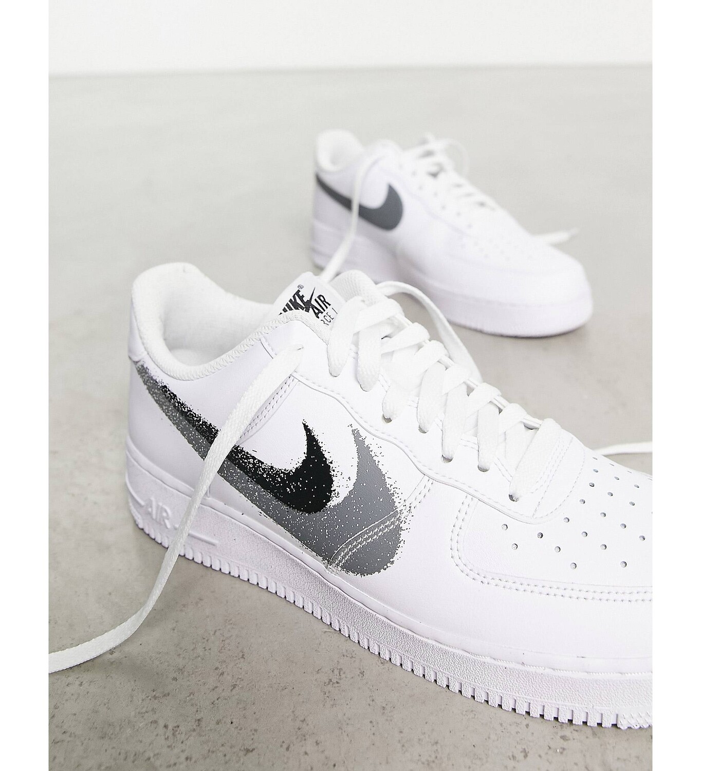 Бело-черные кроссовки Nike Air Force 1 '07 с двойным логотипом-галочкой ...