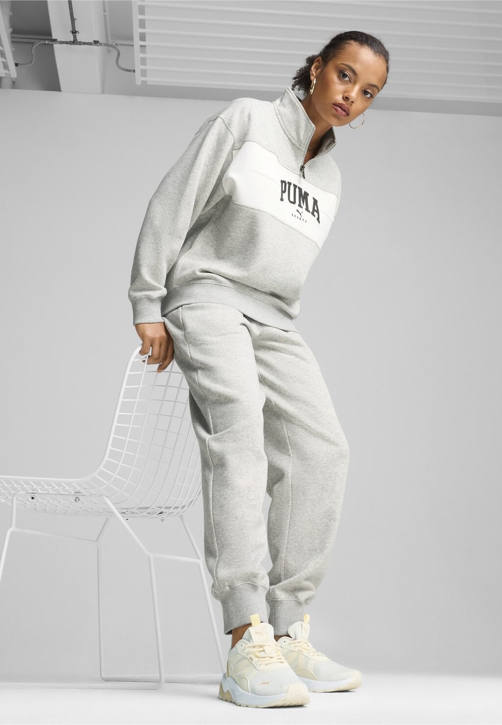

Толстовка с капюшоном SQUAD MIT VIERTELLANGEM REISSVERSCHLUSS Puma, серый