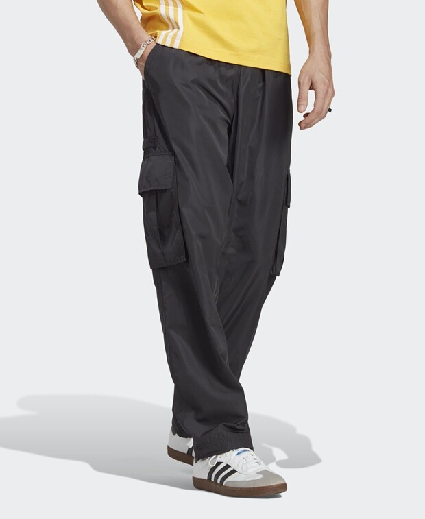 

Брюки-карго adidas Originals, черный