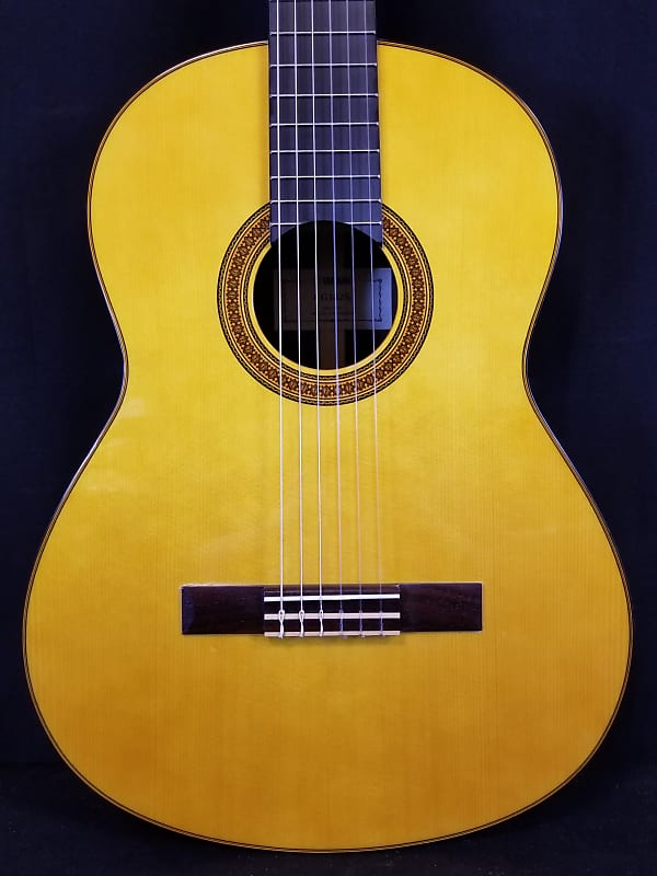 Акустическая гитара Yamaha CG182S Classical Guitar, Solid Englemann Spruce Top, Rosewood Back & Sides, Natural 2023