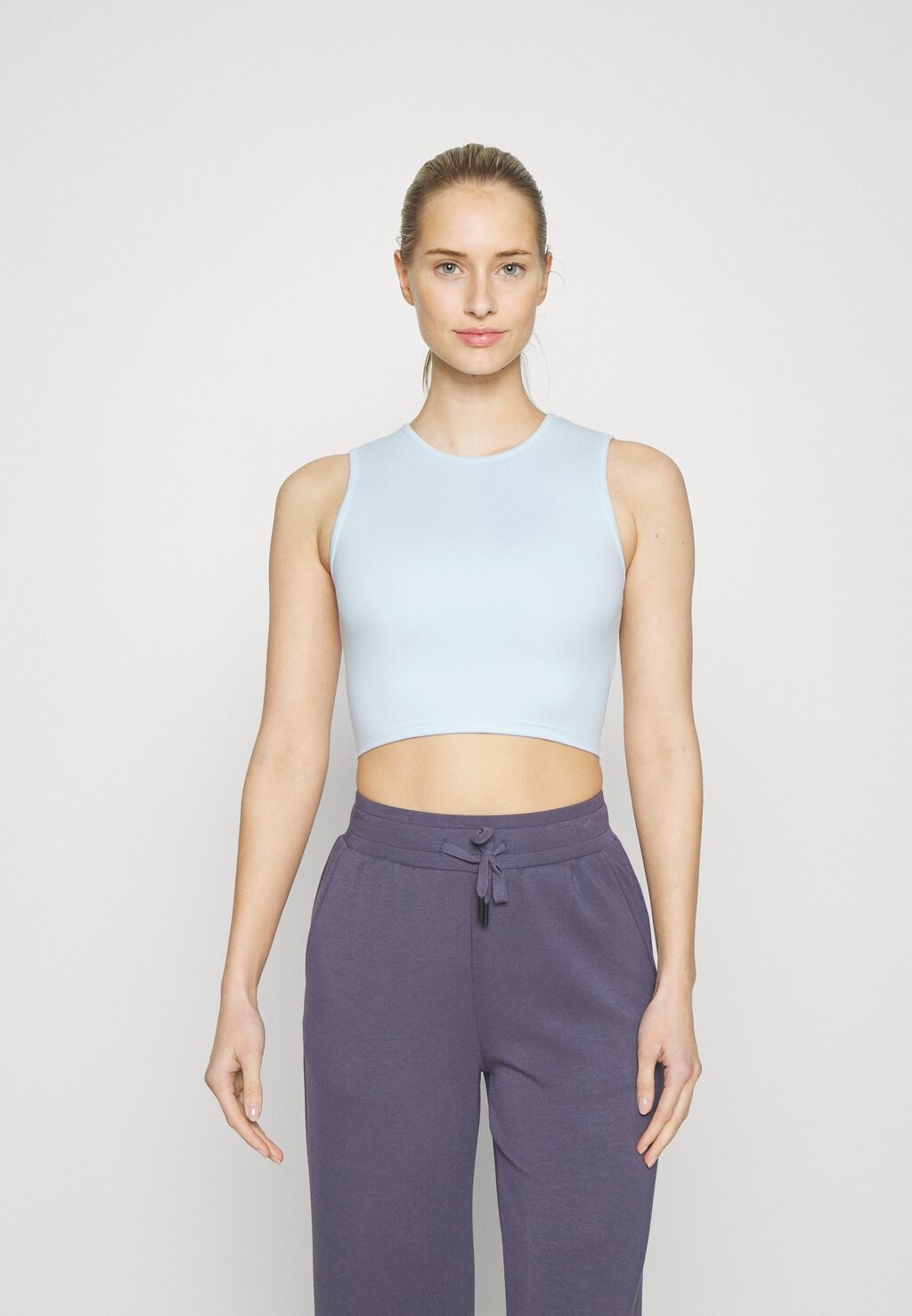 

Топ Cotton On