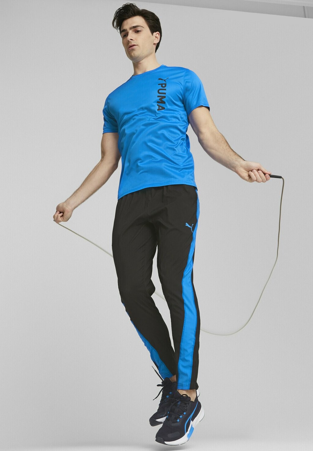 

Спортивная футболка TRAININGS Puma, ультра синий