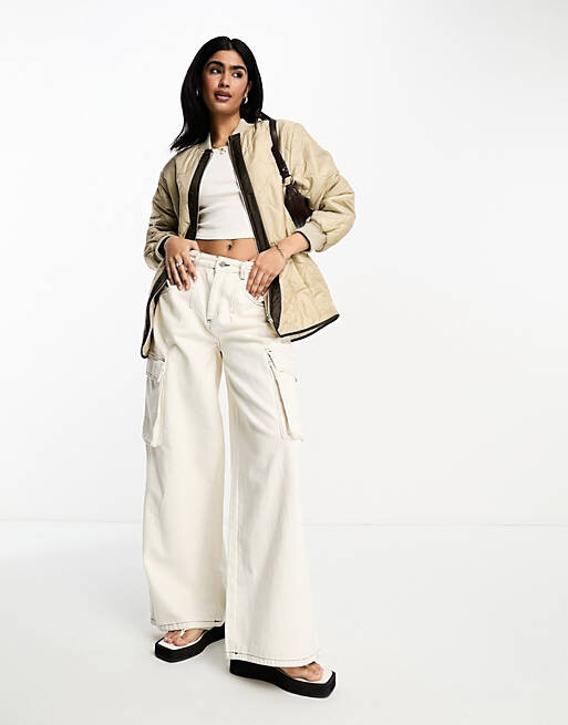 

Светло-коричневый стеганый бомбер ASOS DESIGN