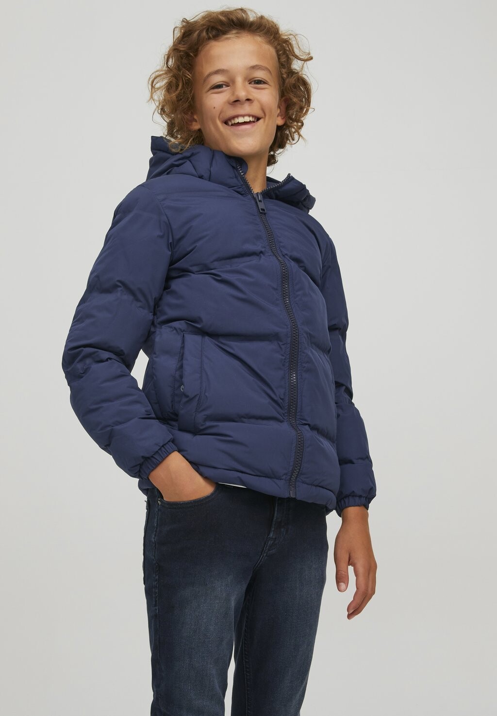 

Зимняя куртка JJESEAMLESS RECYCLE PUFFER Jack & Jones Junior, цвет navy blazer