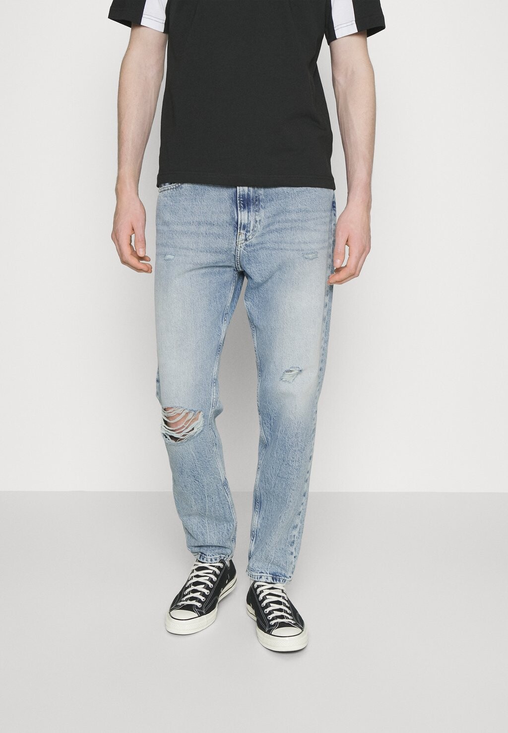 

Джинсы прямого кроя Calvin Klein Jeans