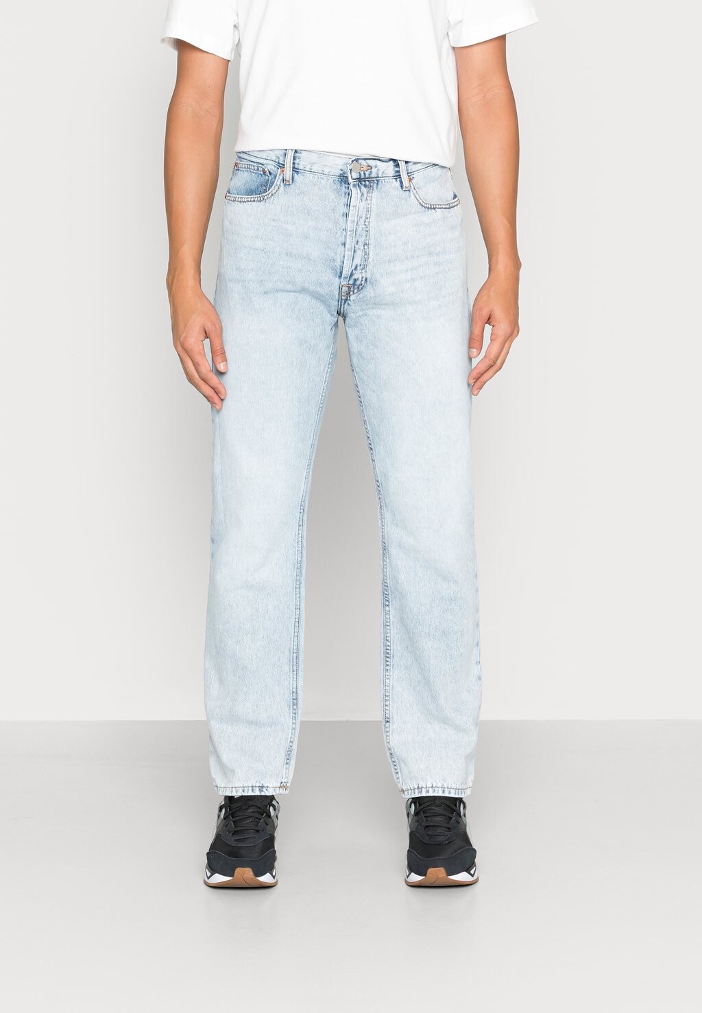 

Джинсы прямого кроя Dr.Denim