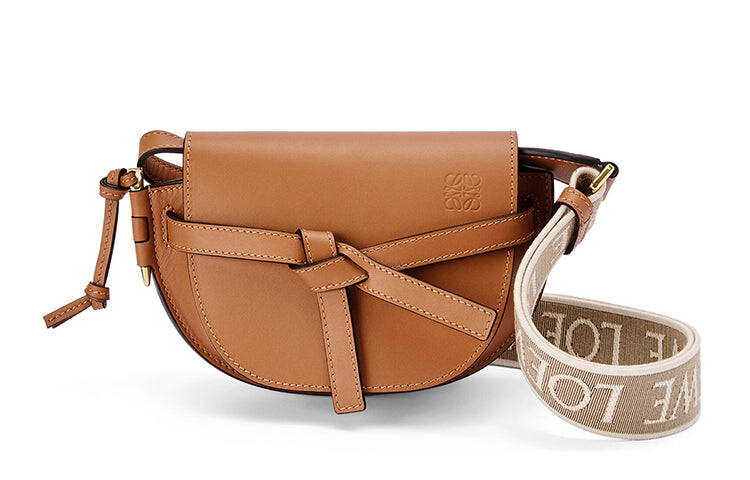 

Сумка Loewe Gate Dual на одно плечо из телячьей кожи Mini Brown