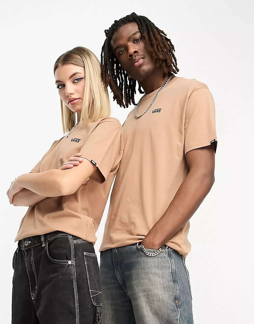 

Коричневая футболка унисекс с логотипом на левой груди Vans, Коричневый