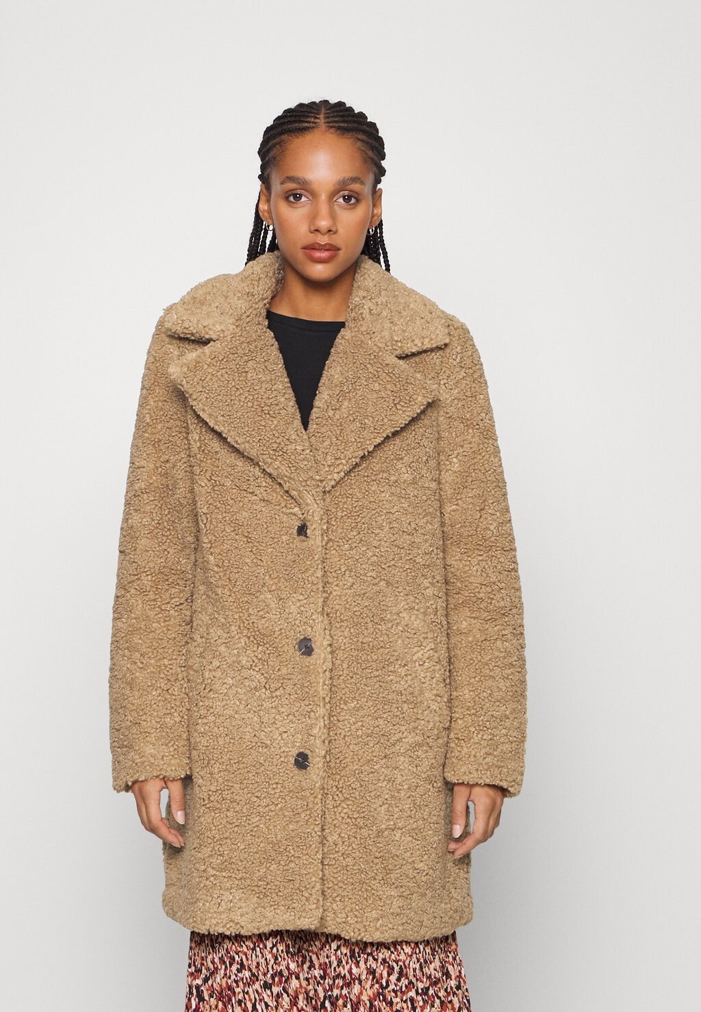 

Зимнее пальто Vero Moda, бежевый