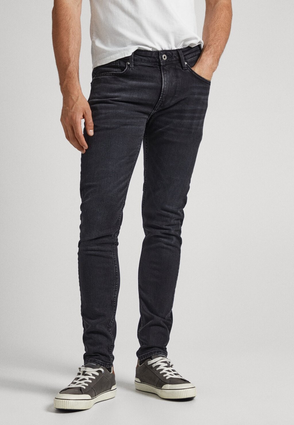 

Зауженные джинсы Pepe Jeans