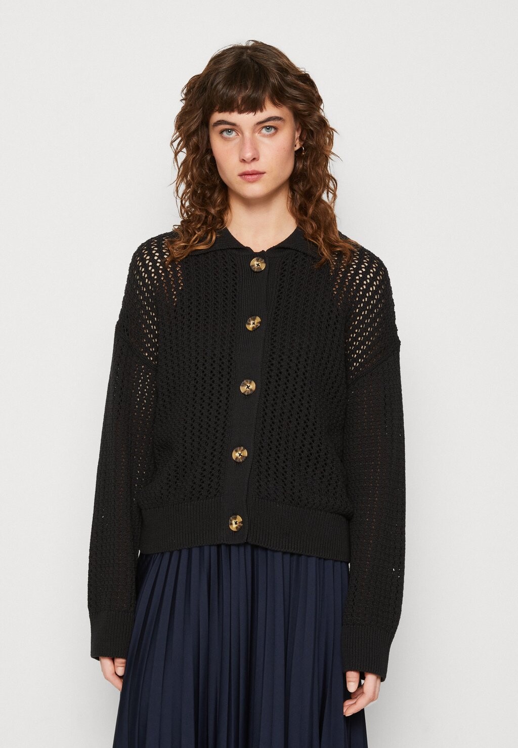 

Кардиган Esprit, черный