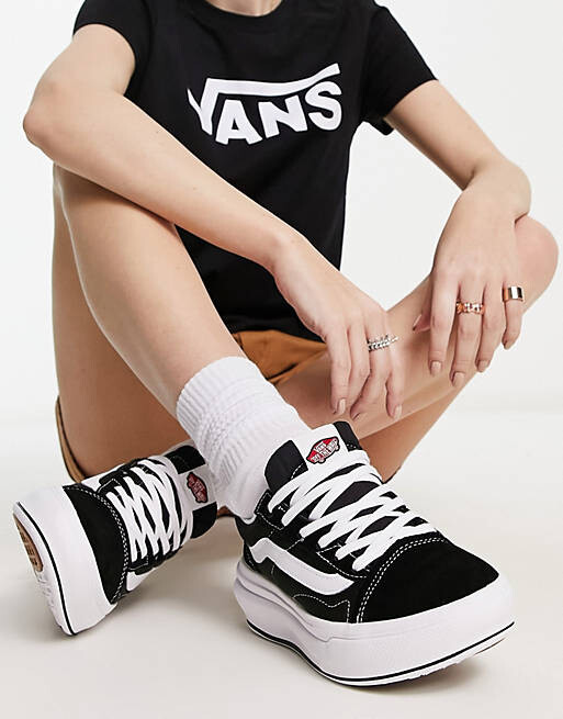 

Черно-белые кроссовки Vans Old Skool Overt
