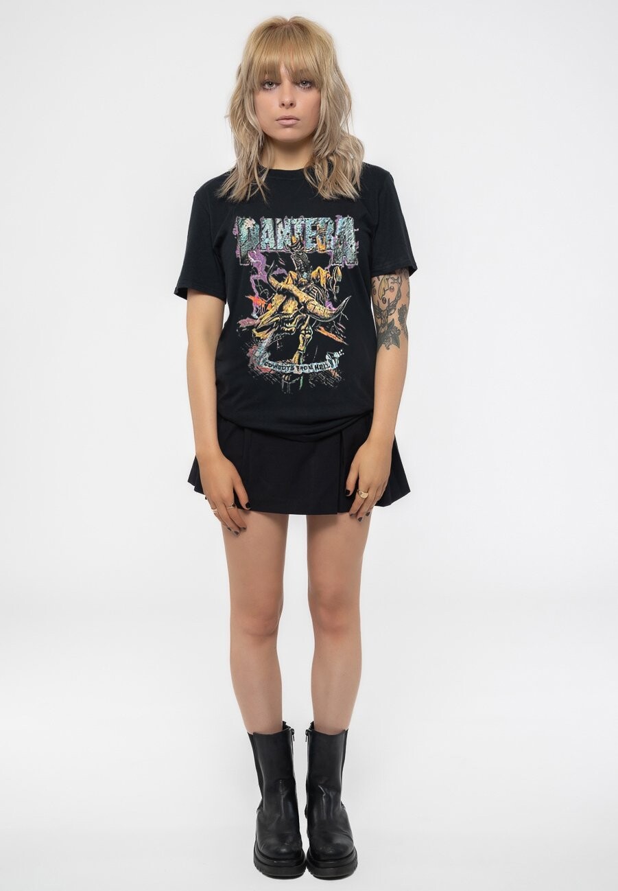 

Футболка с принтом PANTERA COWBOYS FROM HELL BOYFRIEND FIT Paradiso Clothing, черный