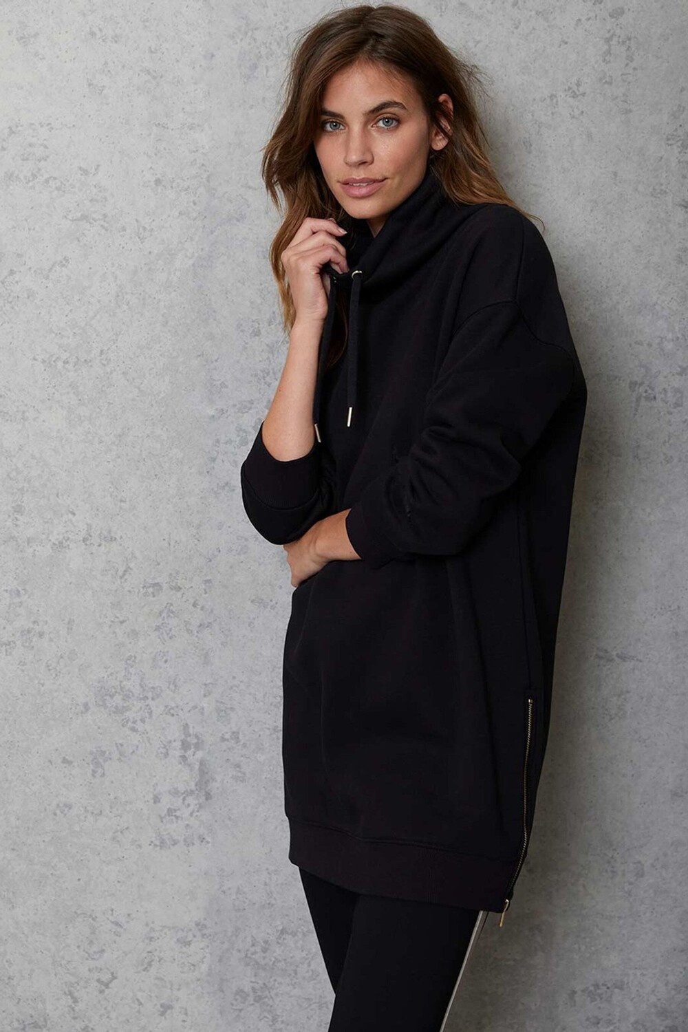 

Черная длинная толстовка Mint Velvet, черный