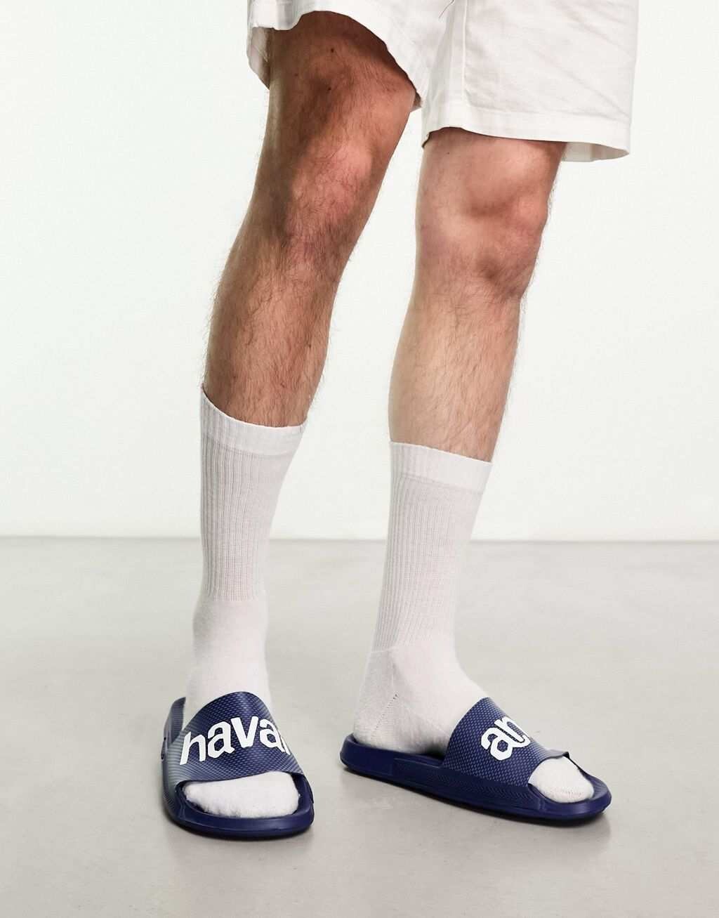 

Темно-синие шлепанцы Havaianas Classic Logomania