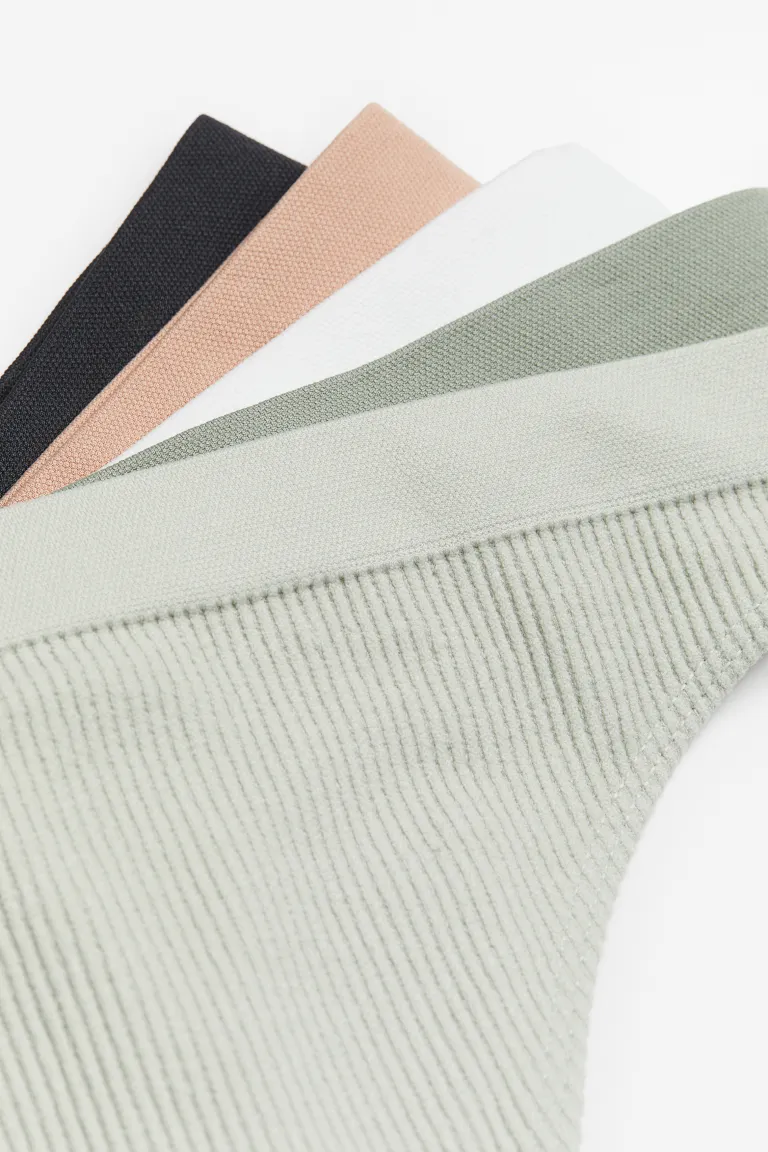 

5 пар бесшовных трусиков-стрингов H&M, черный